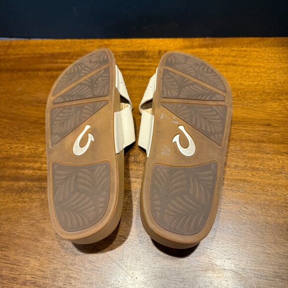 OluKai Kipe'a 'Olu Leather Slide Sandals Women's Neutral Quiet Luxury Sandal sz8 - Picture 7 of 7